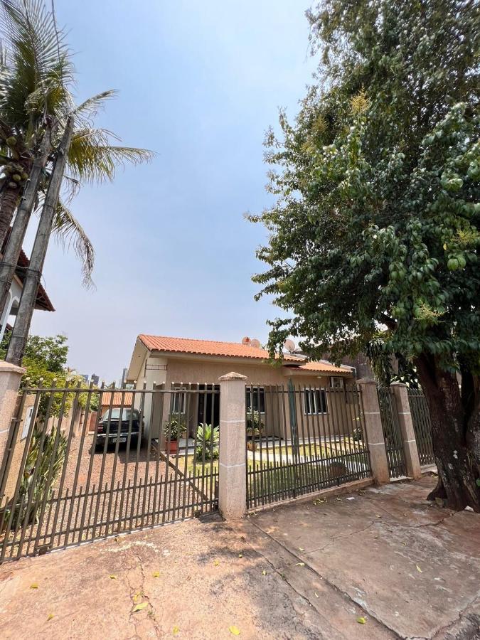 Casa Aconchegante No Centro De Foz Do Iguacu Villa Bagian luar foto